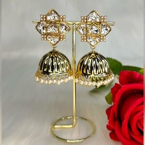 Hexagonal Gold Tayani Kundan Stone Jhumka